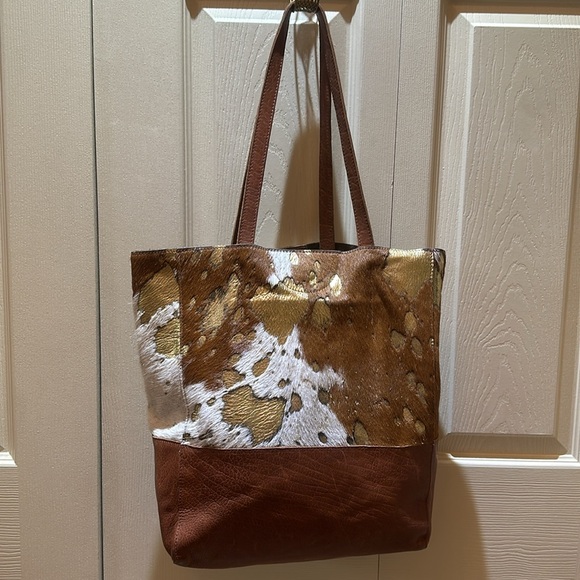 Brave 1992 brown, cream and gold cow hide bag. Like new. Perfect bag - Picture 4 of 8
